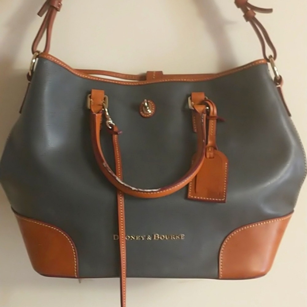 Dooney&Bourke Black OS